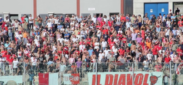 Curva biancorossa