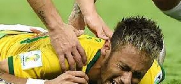 Neymar appena dopo l'infortunio