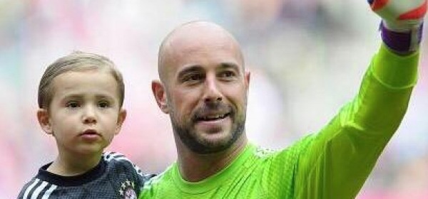 Pepe Reina e il Figlio - Twitter