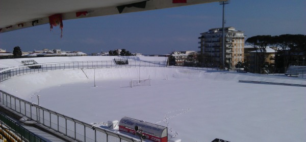 Lo stadio "Biondi" innevato, in una foto di oggi