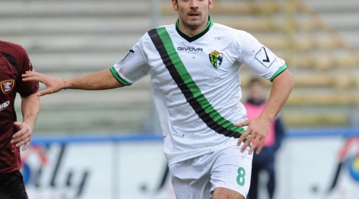 Lorenzo Del Pinto con la casacca neroverde